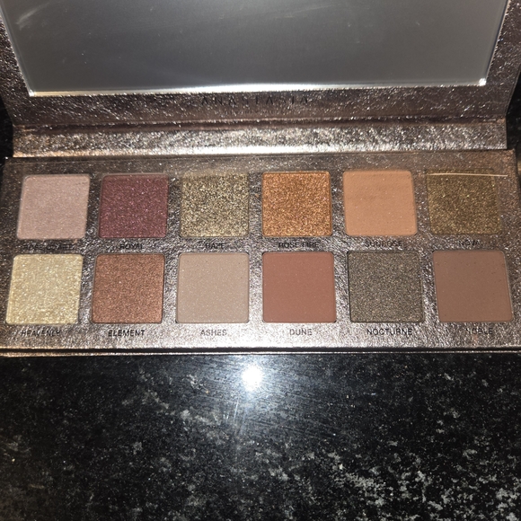Anastasia Eyeshadow Palette - Multi-Color - Picture 2 of 3